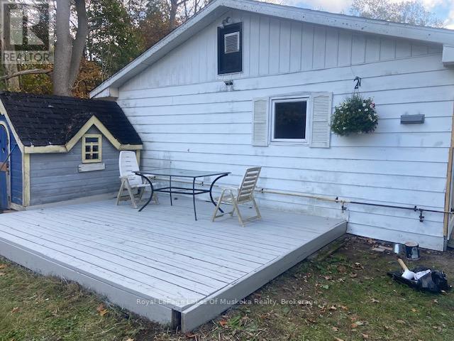590 Pinedale Road, Gravenhurst, Ontario  P1P 1M1 - Photo 11 - X12457048