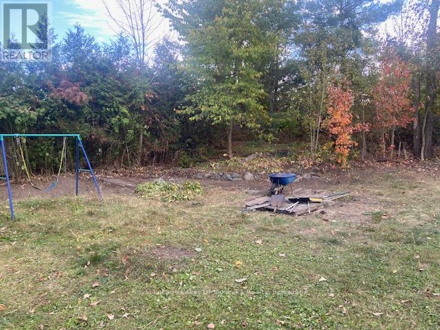 590 Pinedale Road, Gravenhurst, Ontario  P1P 1M1 - Photo 13 - X12457048