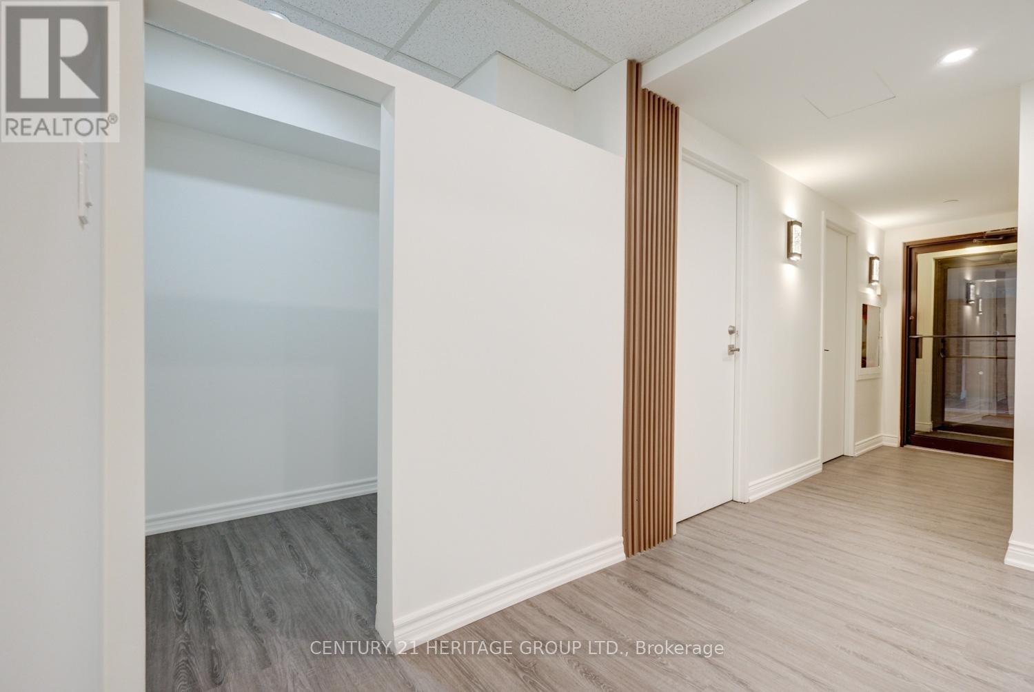 101 - 2900 Yonge Street, Toronto, Ontario  M4N 3N8 - Photo 11 - C12425173