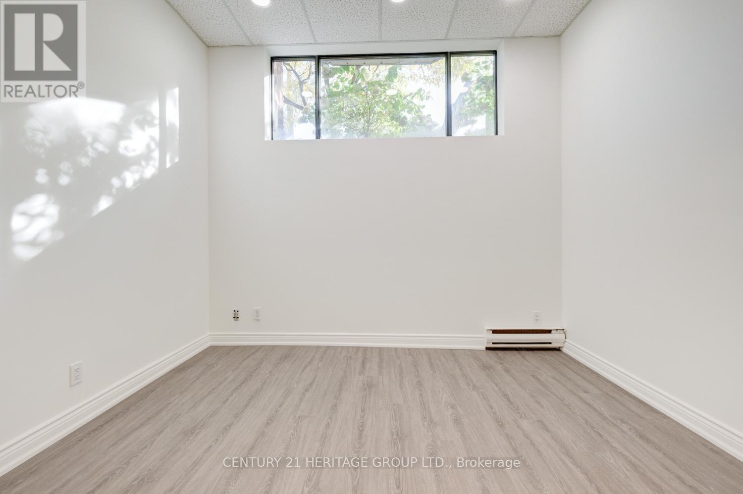 101 - 2900 Yonge Street, Toronto, Ontario  M4N 3N8 - Photo 29 - C12425173