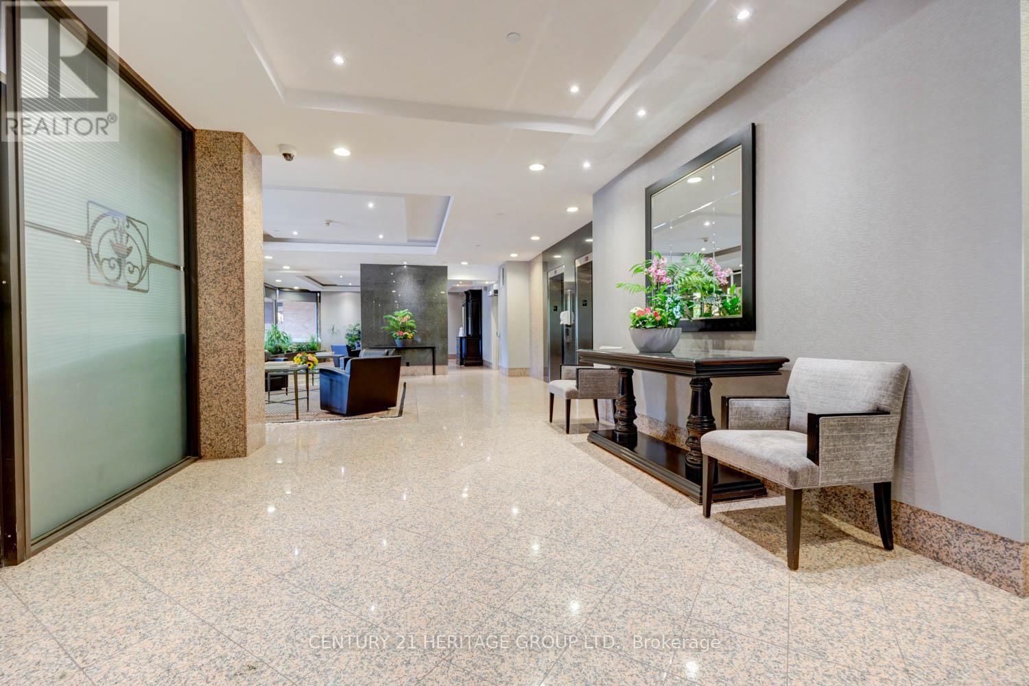 101 - 2900 Yonge Street, Toronto, Ontario  M4N 3N8 - Photo 4 - C12425173