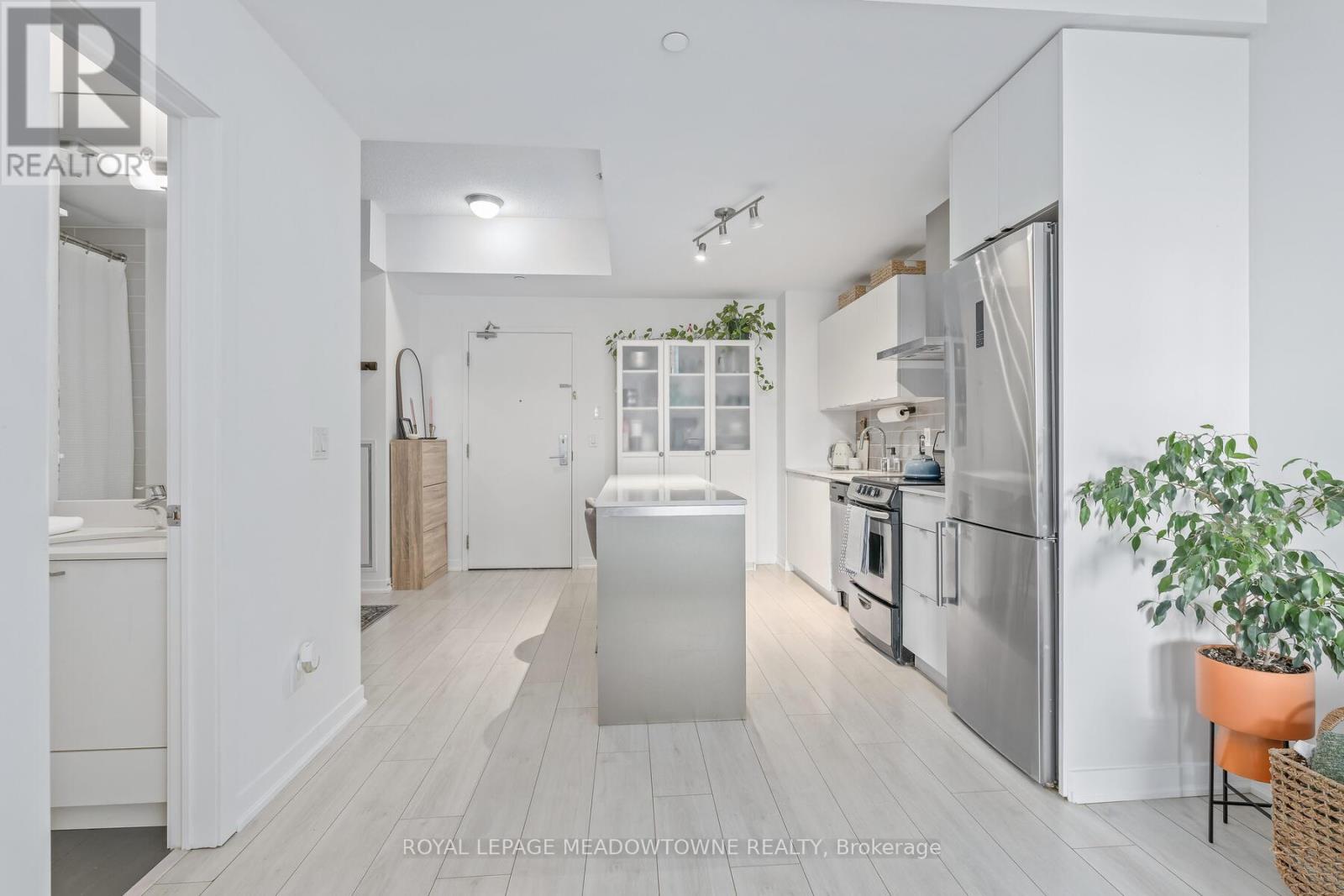 510 - 51 East Liberty Street, Toronto, Ontario  M6K 3P8 - Photo 2 - C12457430