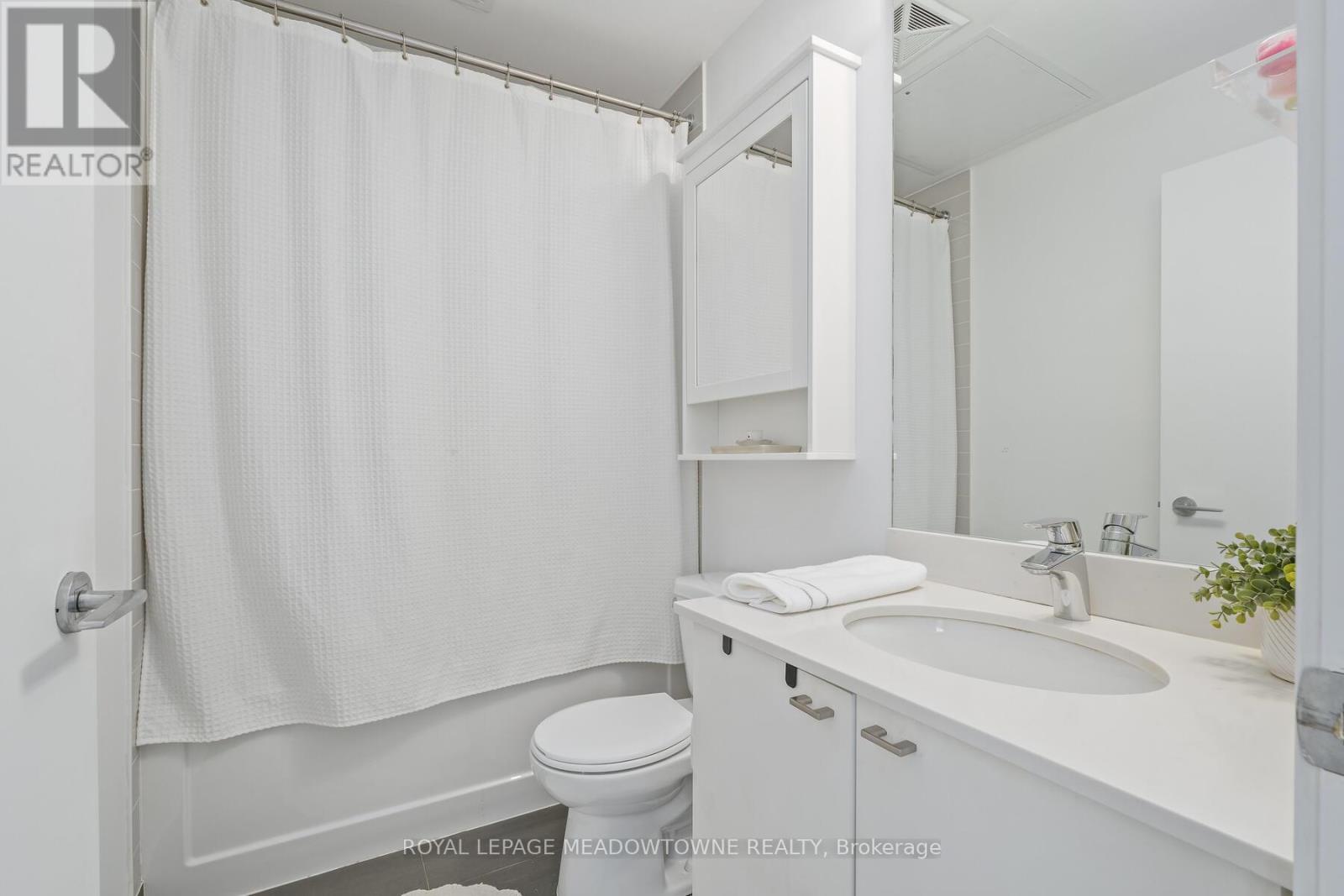 510 - 51 East Liberty Street, Toronto, Ontario  M6K 3P8 - Photo 9 - C12457430