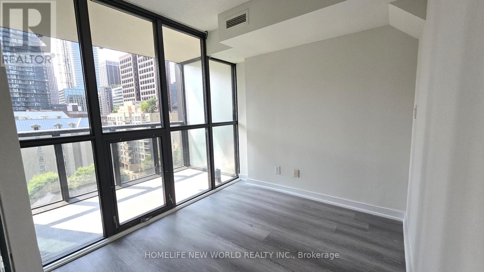 904 - 110 Charles Street E, Toronto, Ontario  M4Y 1T5 - Photo 4 - C12457446