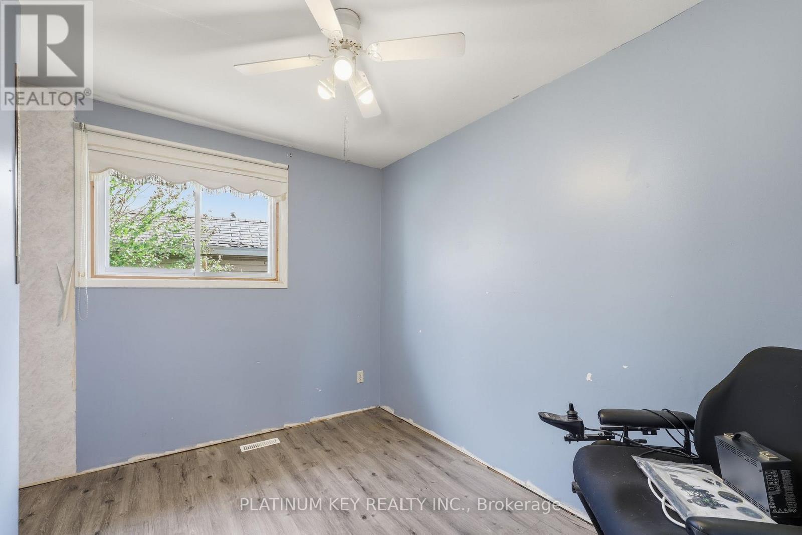 33 Court Lane, London East, Ontario  N5W 5M6 - Photo 15 - X12455251