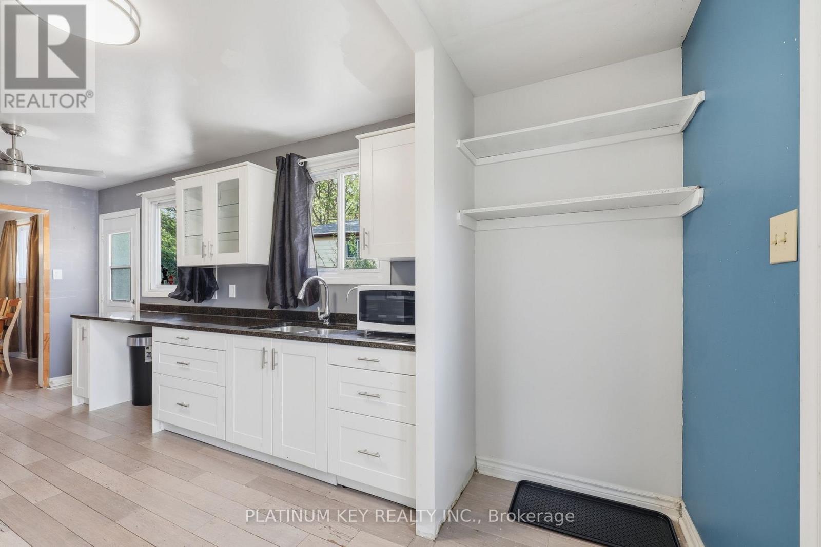 33 Court Lane, London East, Ontario  N5W 5M6 - Photo 6 - X12455251