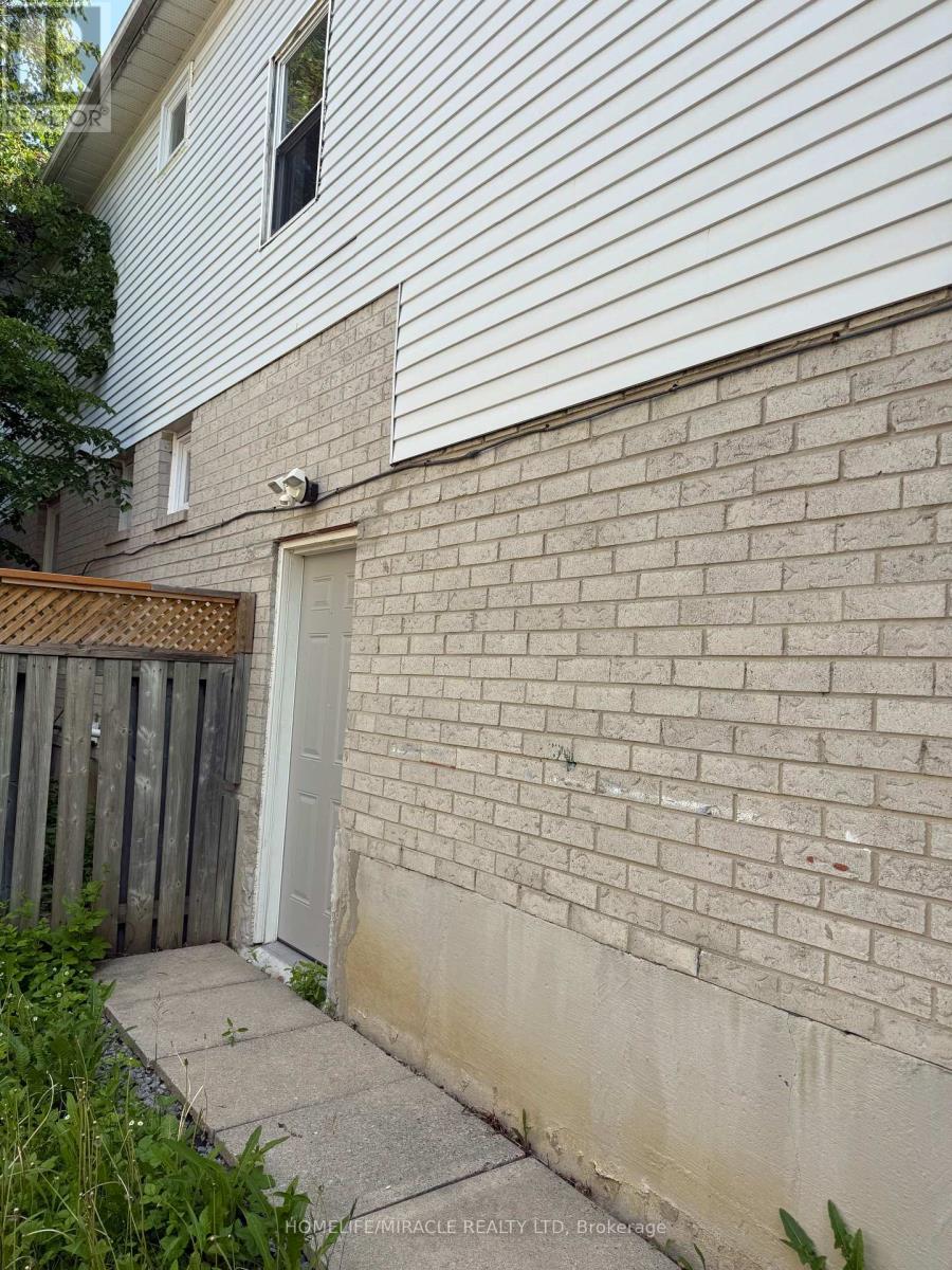 1620 Mcbrady Crescent, Pickering, Ontario  L1X 2B6 - Photo 26 - E12457469