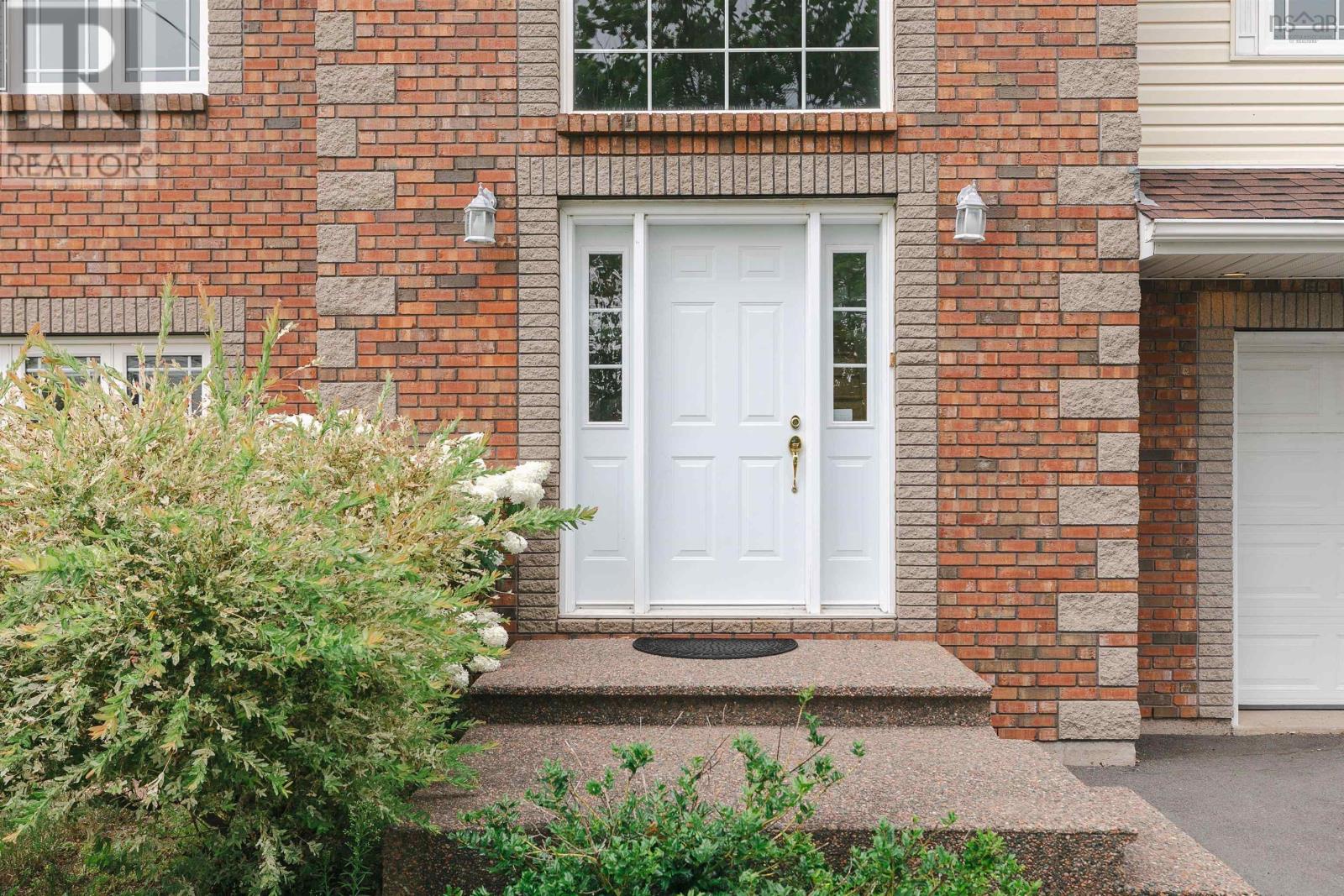 314 Portland Hills Drive, Dartmouth, Nova Scotia  B2W 6R3 - Photo 2 - 202520563