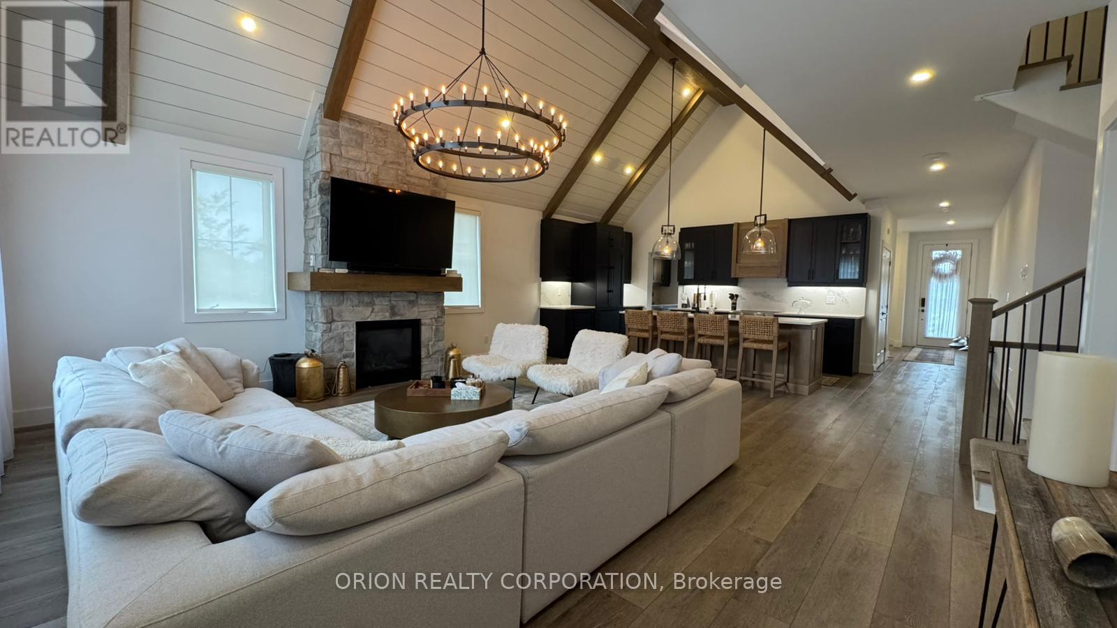 150 Black Willow Crescent, Blue Mountains, Ontario  L9Y 5L7 - Photo 2 - X12457364