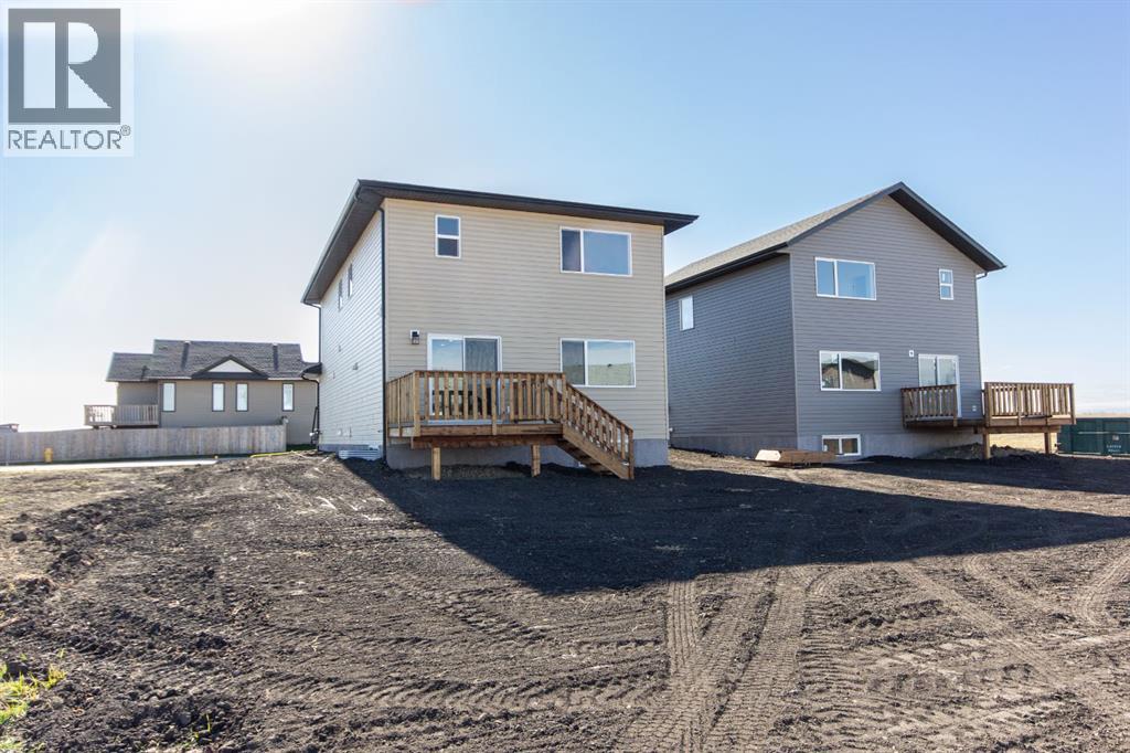 256 Augustus Way, Penhold, Alberta  T0M 1R0 - Photo 34 - A2263509
