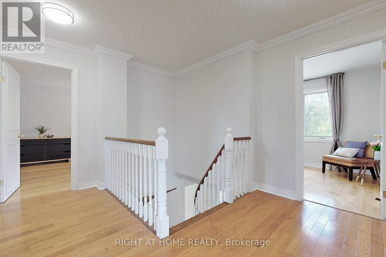 350 Sunset Beach Road, Richmond Hill, Ontario  L4E 3H9 - Photo 21 - N12457467