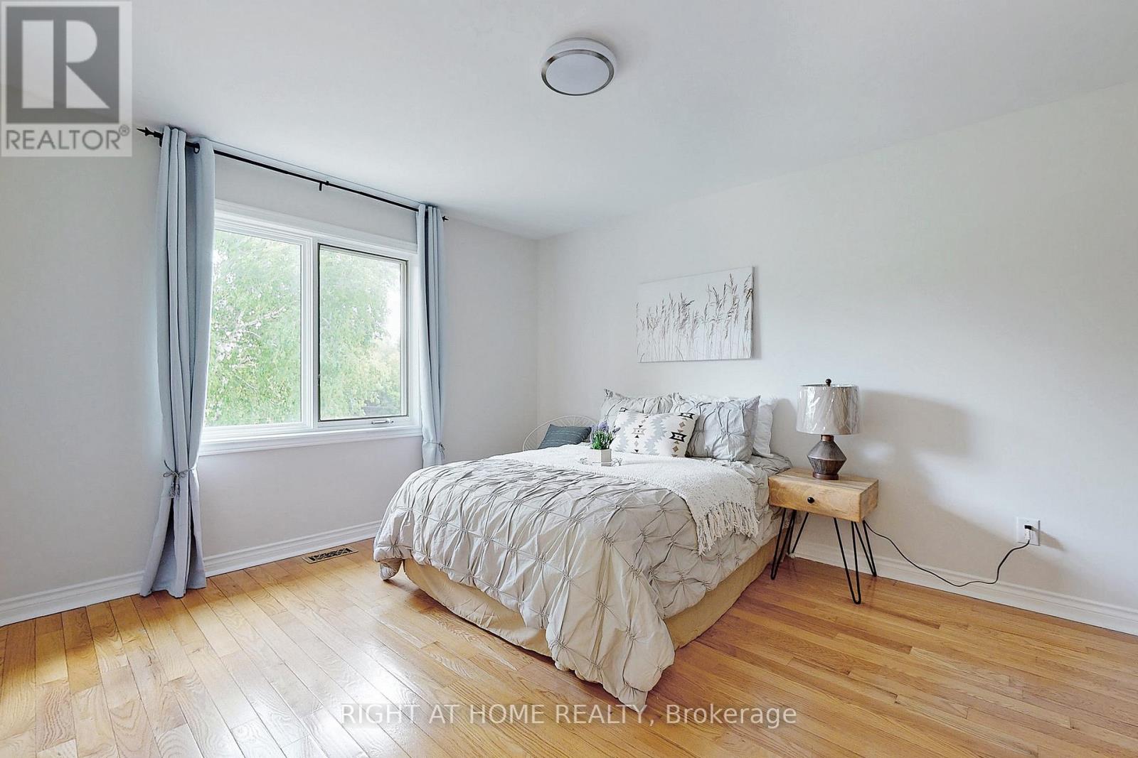 350 Sunset Beach Road, Richmond Hill, Ontario  L4E 3H9 - Photo 25 - N12457467