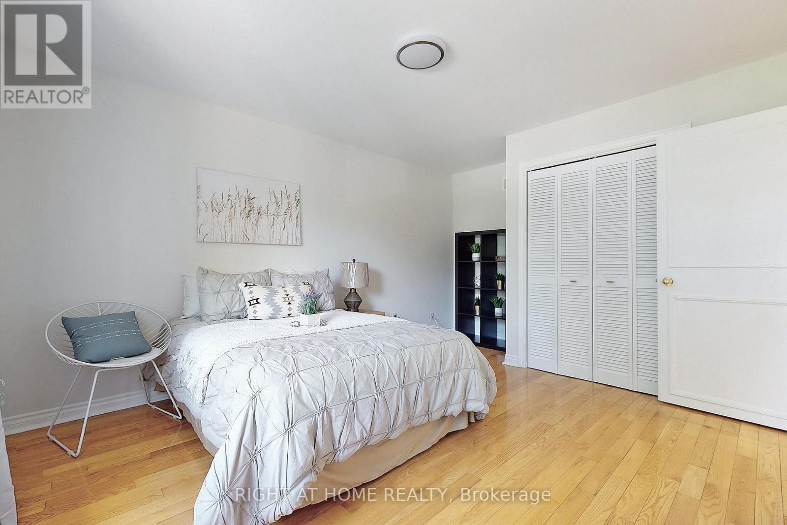 350 Sunset Beach Road, Richmond Hill, Ontario  L4E 3H9 - Photo 26 - N12457467
