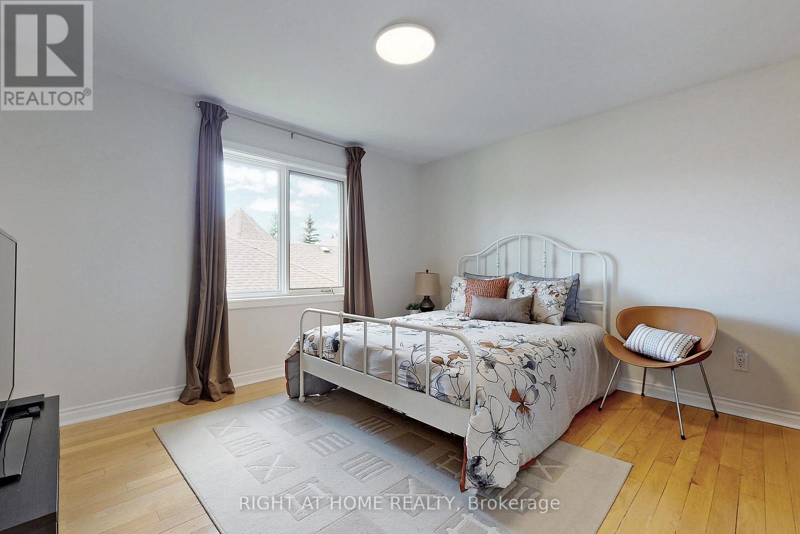 350 Sunset Beach Road, Richmond Hill, Ontario  L4E 3H9 - Photo 27 - N12457467