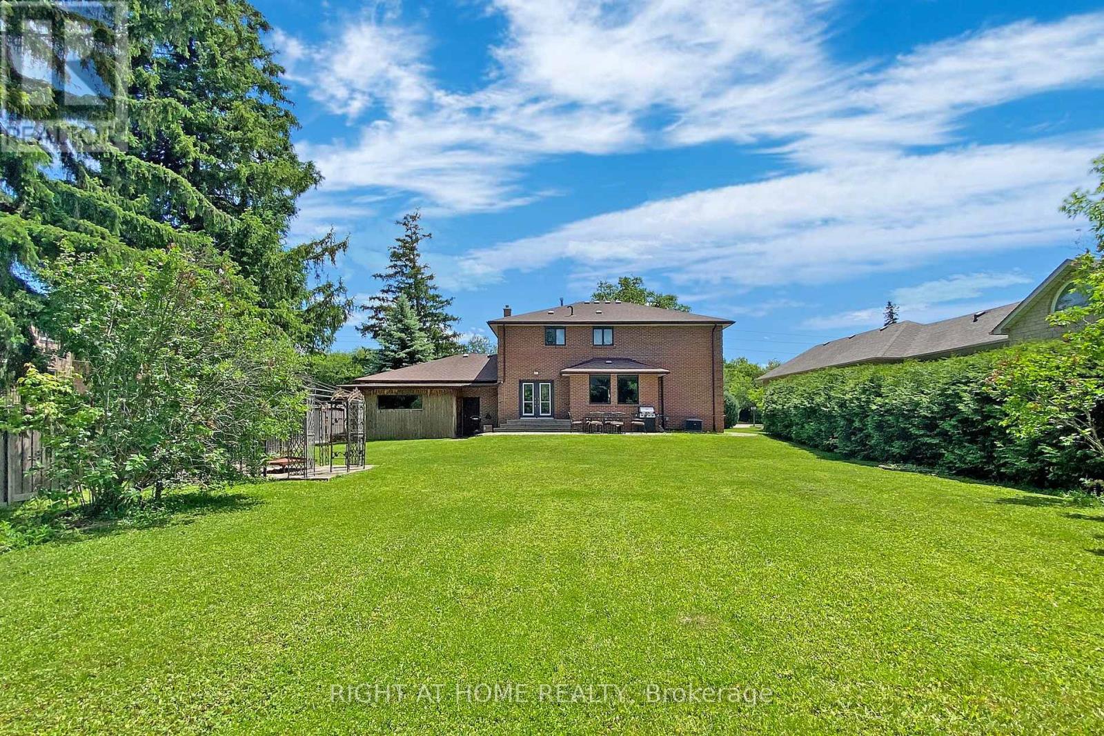 350 Sunset Beach Road, Richmond Hill, Ontario  L4E 3H9 - Photo 39 - N12457467