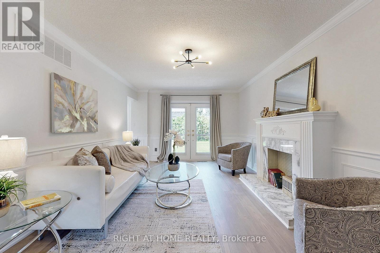 350 Sunset Beach Road, Richmond Hill, Ontario  L4E 3H9 - Photo 9 - N12457467