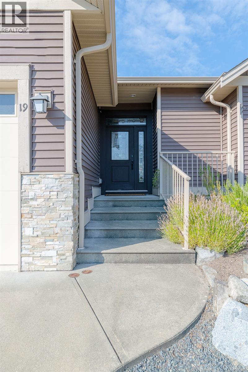 19 5450 Tomswood Rd, Port Alberni, British Columbia  V9Y 0B4 - Photo 2 - 1017292