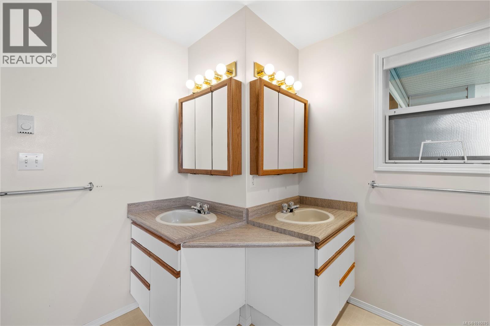 6283 Invermere Rd, Nanaimo, British Columbia  V9V 1K9 - Photo 32 - 1016075