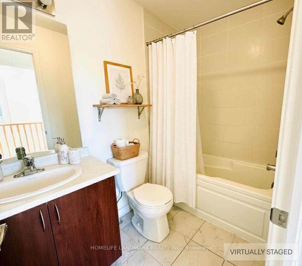 30 Village Gate Drive, Wasaga Beach, Ontario  L9Z 0J7 - Photo 11 - S12457433