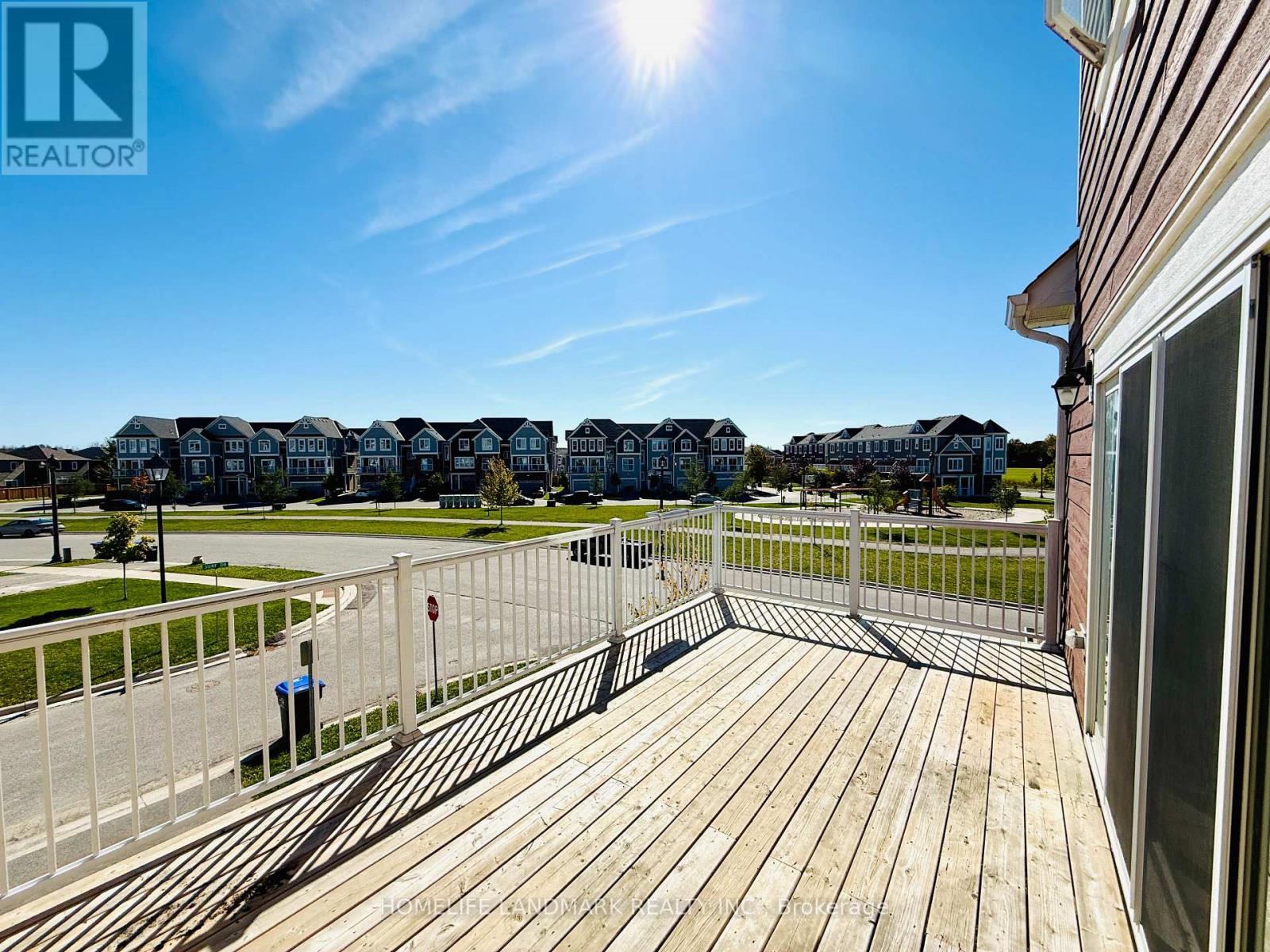30 Village Gate Drive, Wasaga Beach, Ontario  L9Z 0J7 - Photo 16 - S12457433