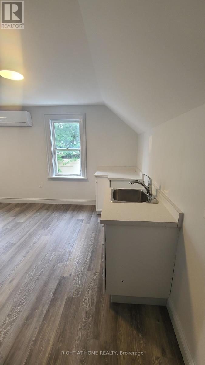 2nd Floor - 639 Ontario Street, Stratford, Ontario  N5A 3J6 - Photo 3 - X12256163