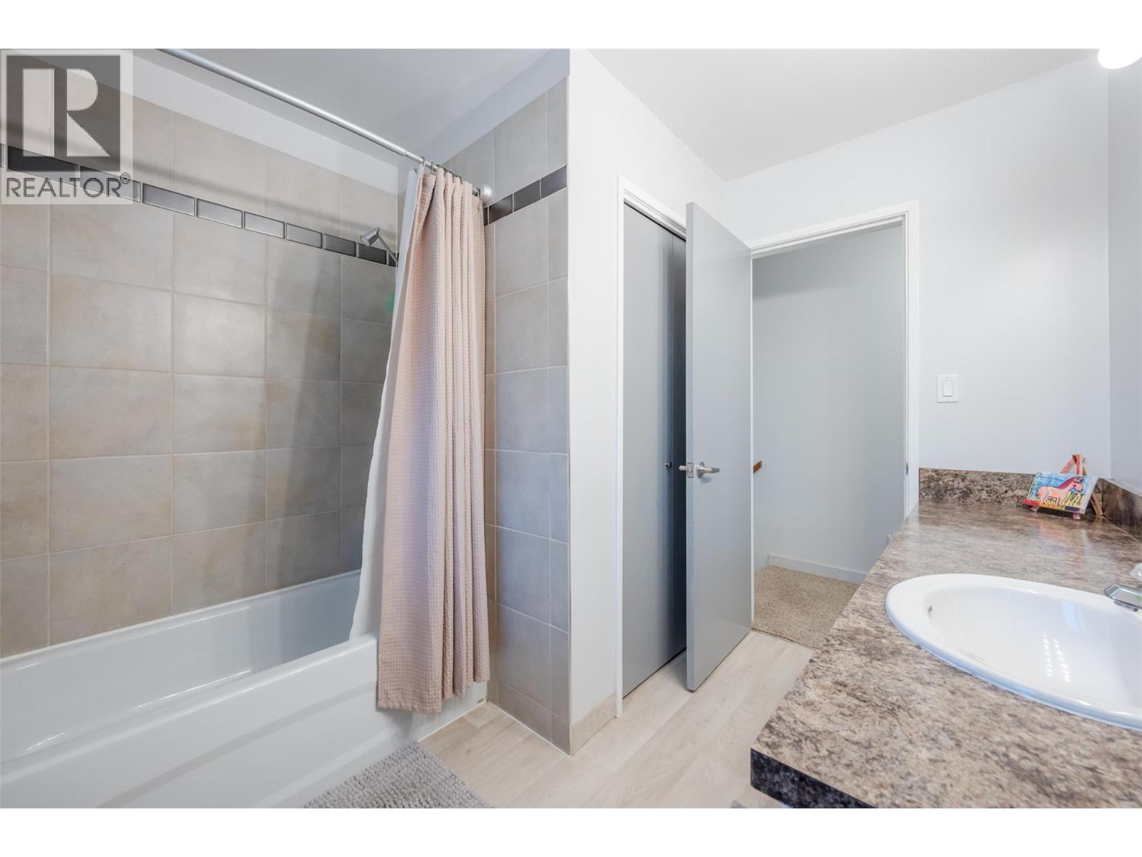1306 Duncan Avenue E, Penticton, British Columbia  V2A 2X4 - Photo 17 - 10365670
