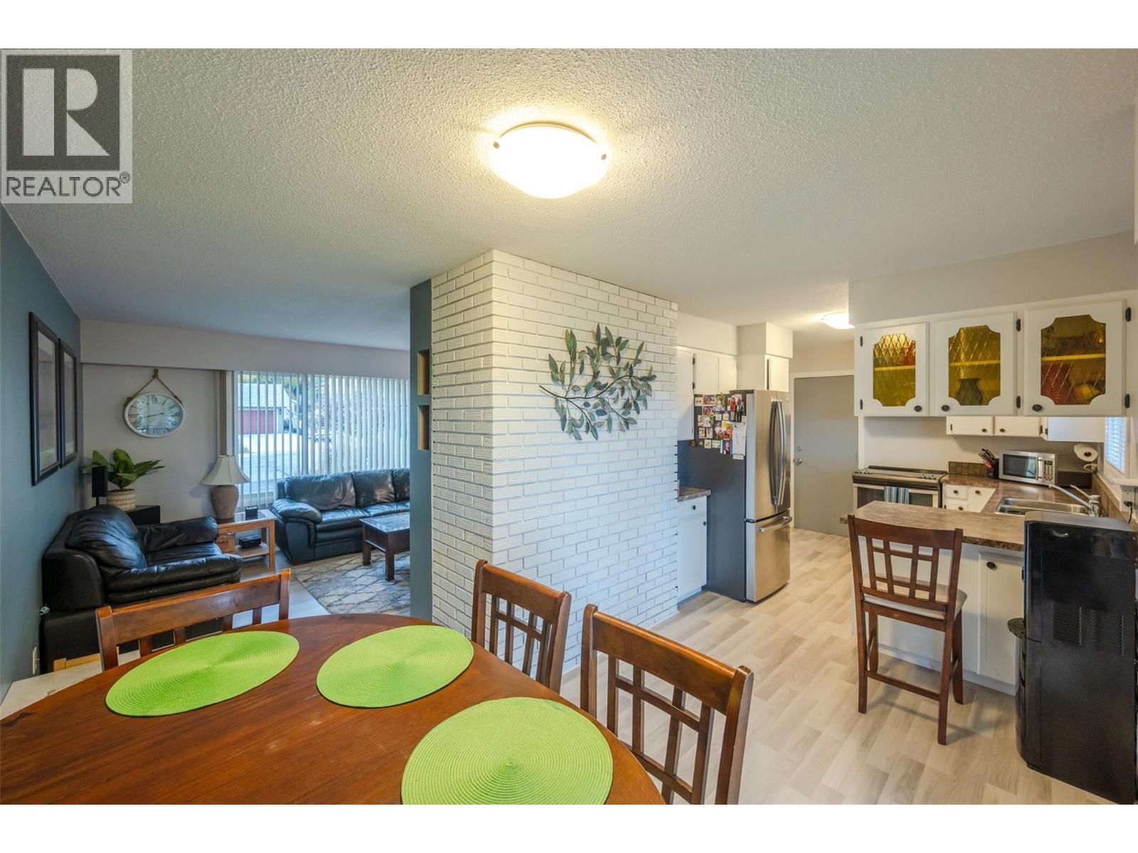 1306 Duncan Avenue E, Penticton, British Columbia  V2A 2X4 - Photo 8 - 10365670