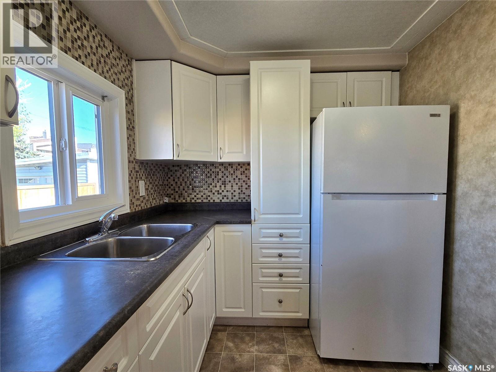2 219 Grant Street, Saskatoon, Saskatchewan  S7N 2A5 - Photo 10 - SK020644