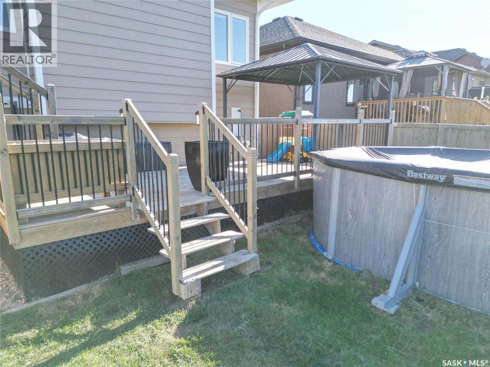 1 Borrowman Place, Prince Albert, Saskatchewan  S6X 0B1 - Photo 27 - SK020642