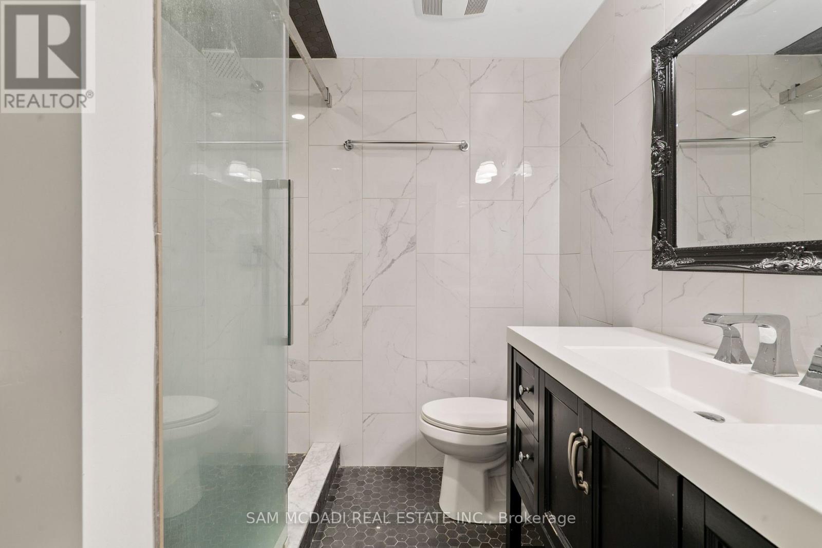 2469 Chateau Common, Oakville, Ontario  L6M 0S1 - Photo 34 - W12457435