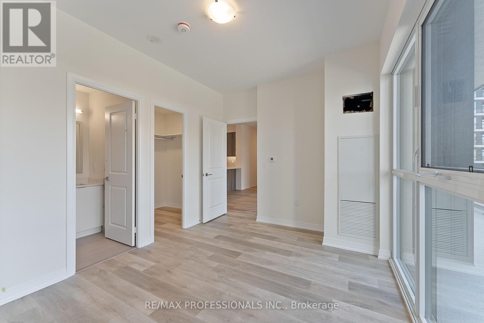 410 - 15 Watergarden Drive, Mississauga, Ontario  L5R 0H4 - Photo 26 - W12457440