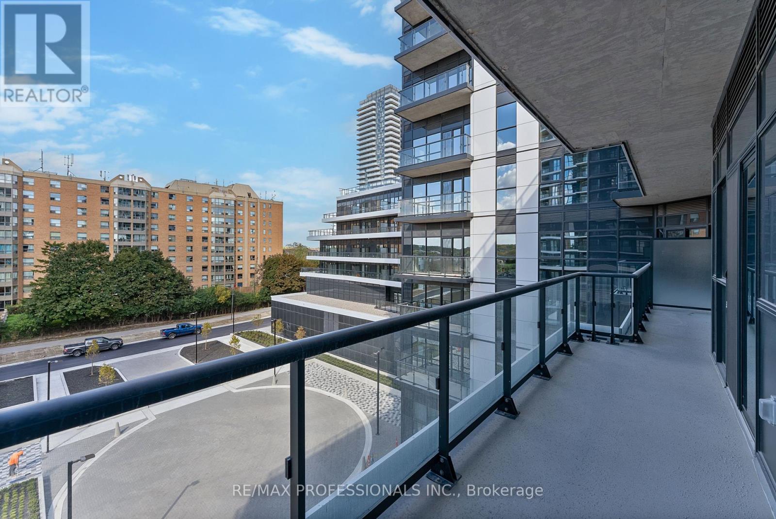 410 - 15 Watergarden Drive, Mississauga, Ontario  L5R 0H4 - Photo 36 - W12457440