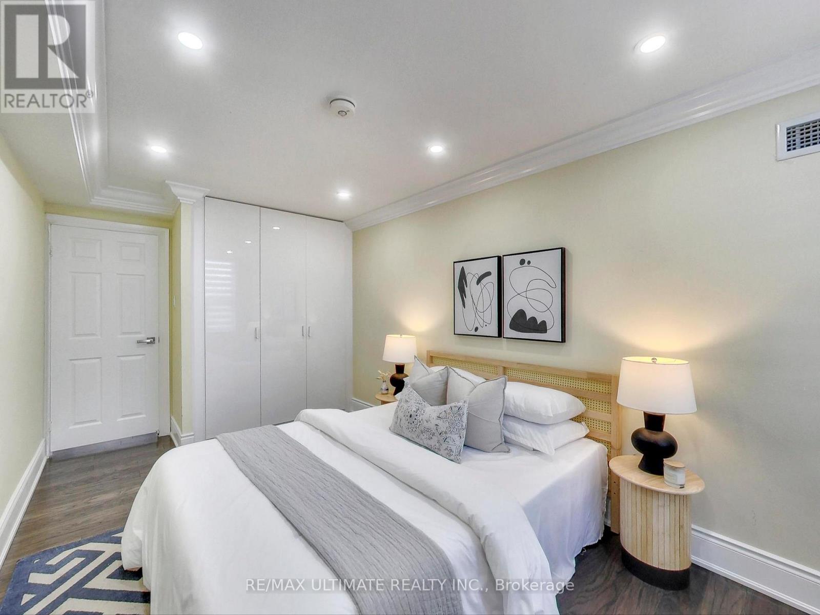 406 - 75 Emmett Avenue, Toronto, Ontario  M6M 5A7 - Photo 25 - W12457445