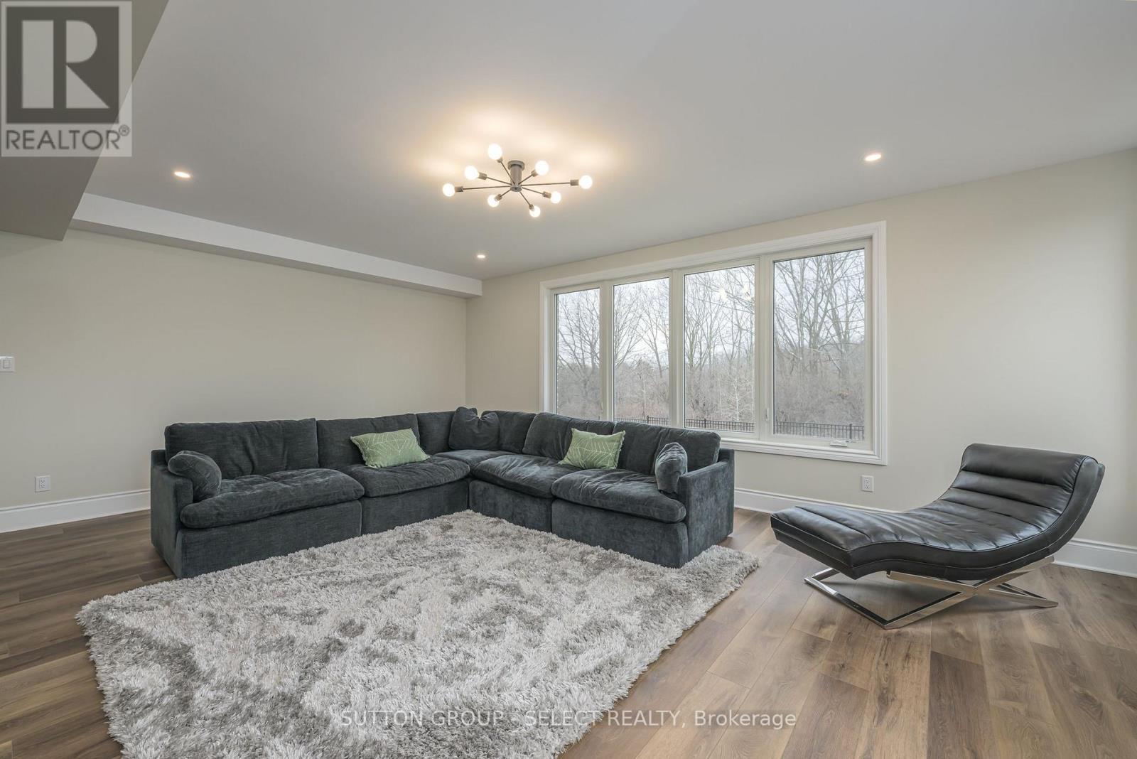 597 Creekview Chase, London North, Ontario  N6G 3X8 - Photo 22 - X12263663