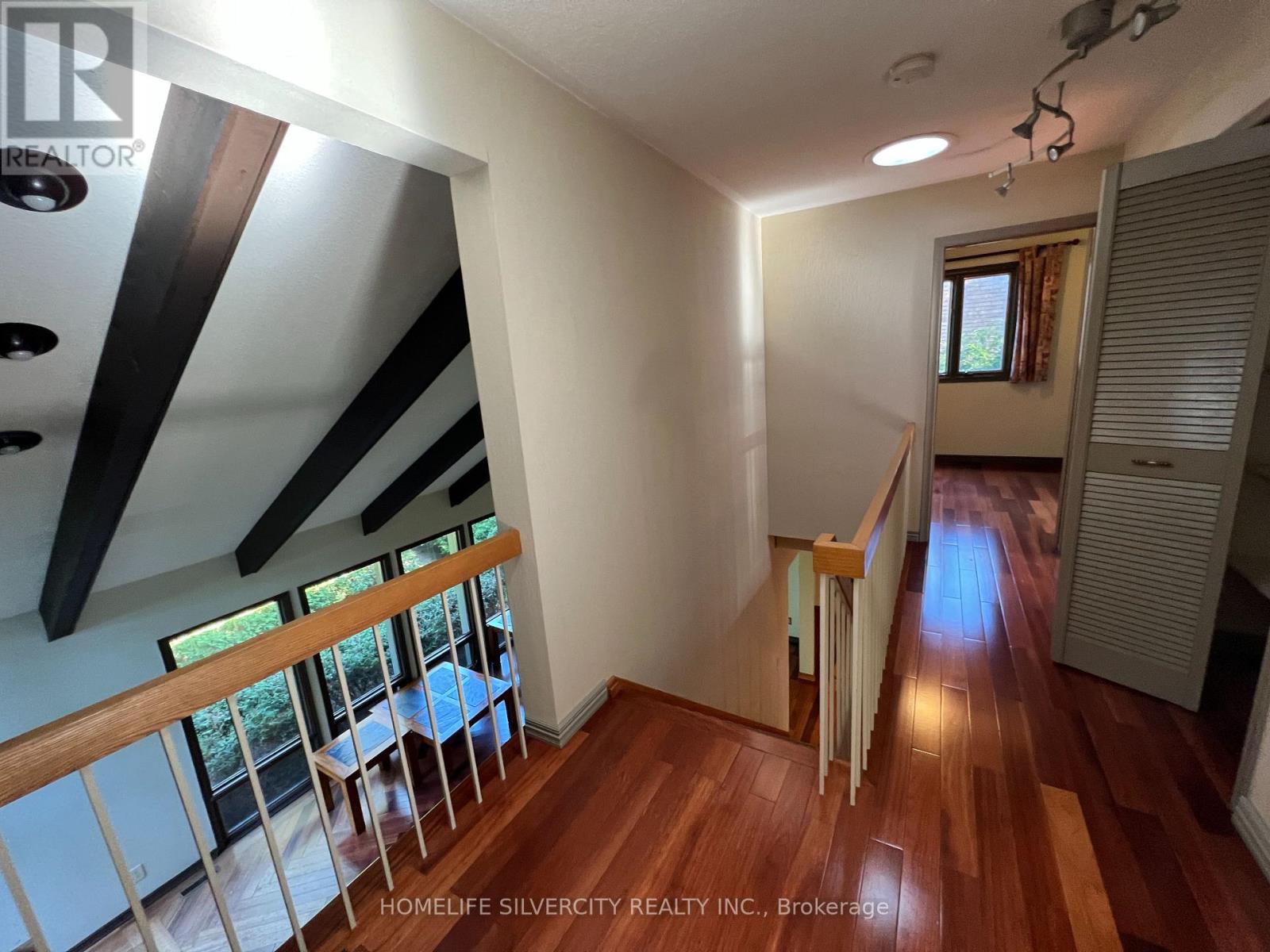 1810 Harkiss Road, Mississauga, Ontario  L5L 2R5 - Photo 15 - W12328899