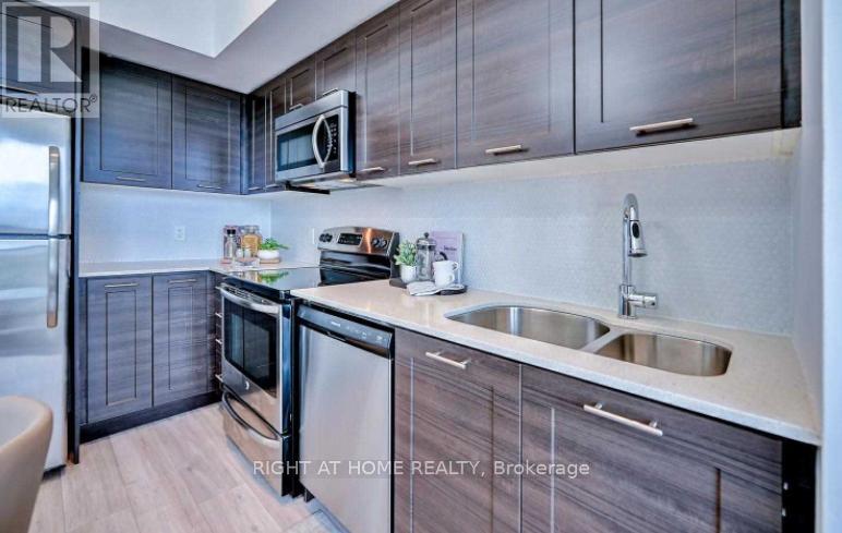 2601 - 2220 Lake Shore Boulevard W, Toronto, Ontario  M8V 0C1 - Photo 6 - W12370329