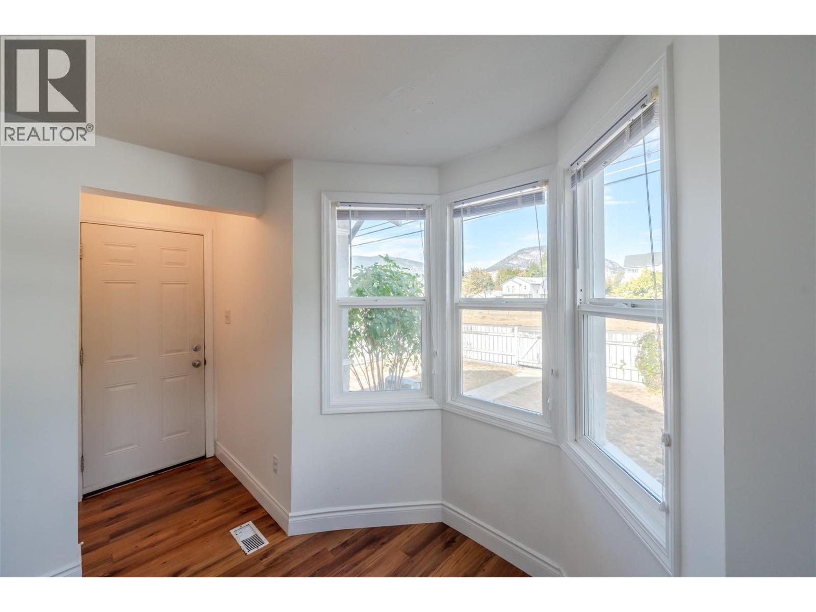 496 Wade Avenue W, Penticton, British Columbia  V2A 1V4 - Photo 12 - 10365618