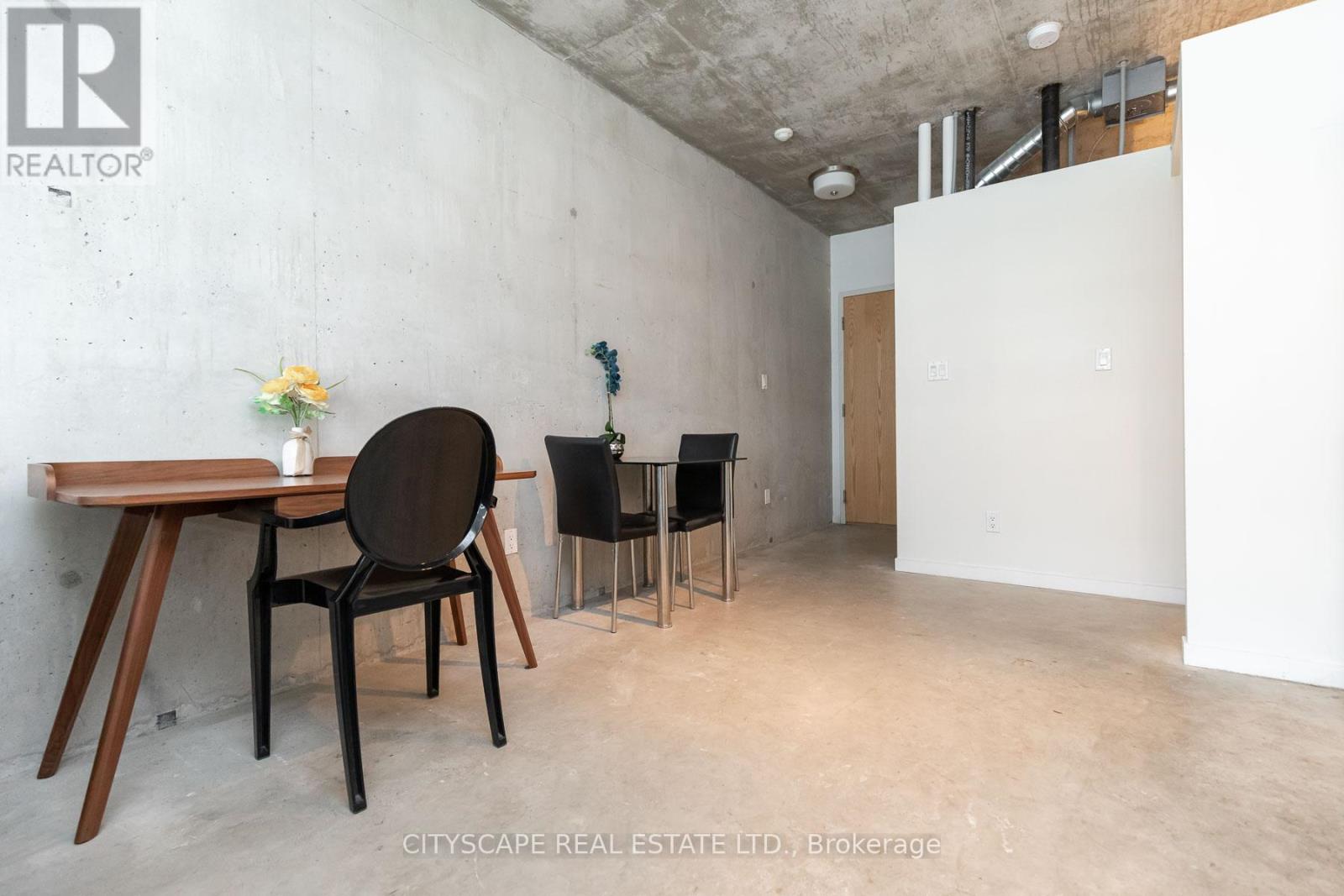 727 - 150 Sudbury Street, Toronto, Ontario  M6J 3S8 - Photo 10 - W12452716