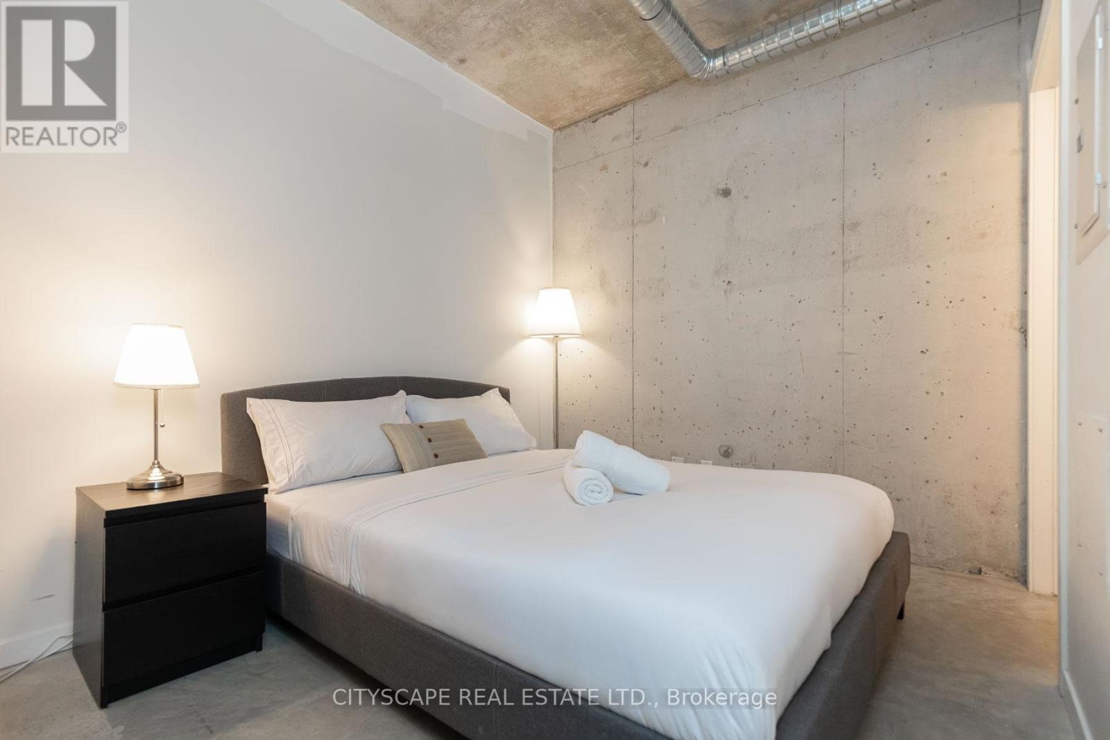 727 - 150 Sudbury Street, Toronto, Ontario  M6J 3S8 - Photo 5 - W12452716