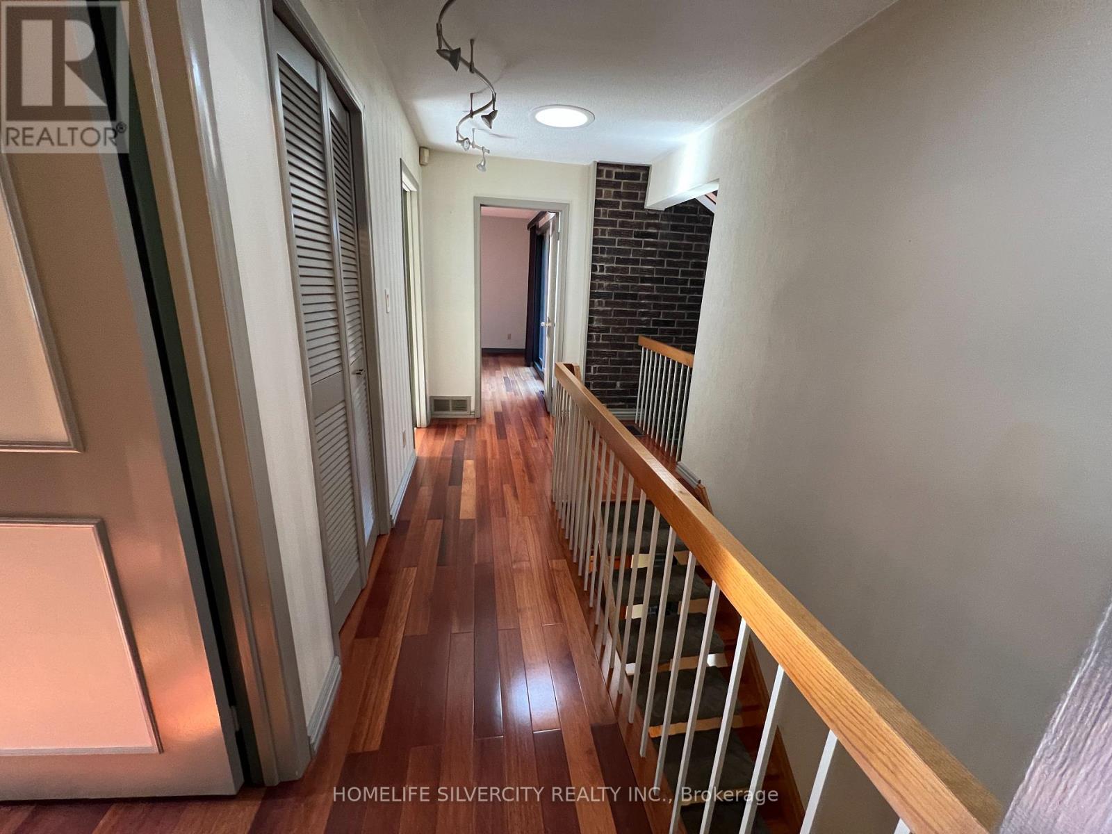 1810 Harkiss Road, Mississauga, Ontario  L5L 2R5 - Photo 23 - W12328899