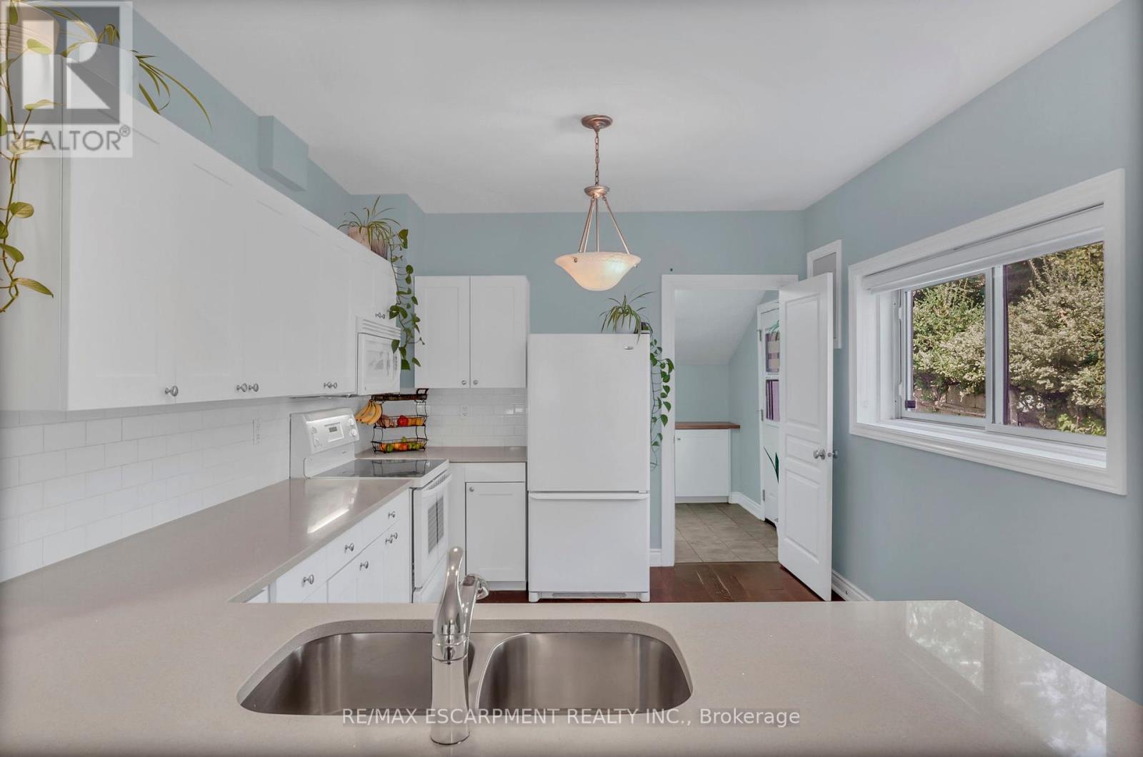 22 Liberty Street, Hamilton, Ontario  L8N 2N6 - Photo 12 - X12448312