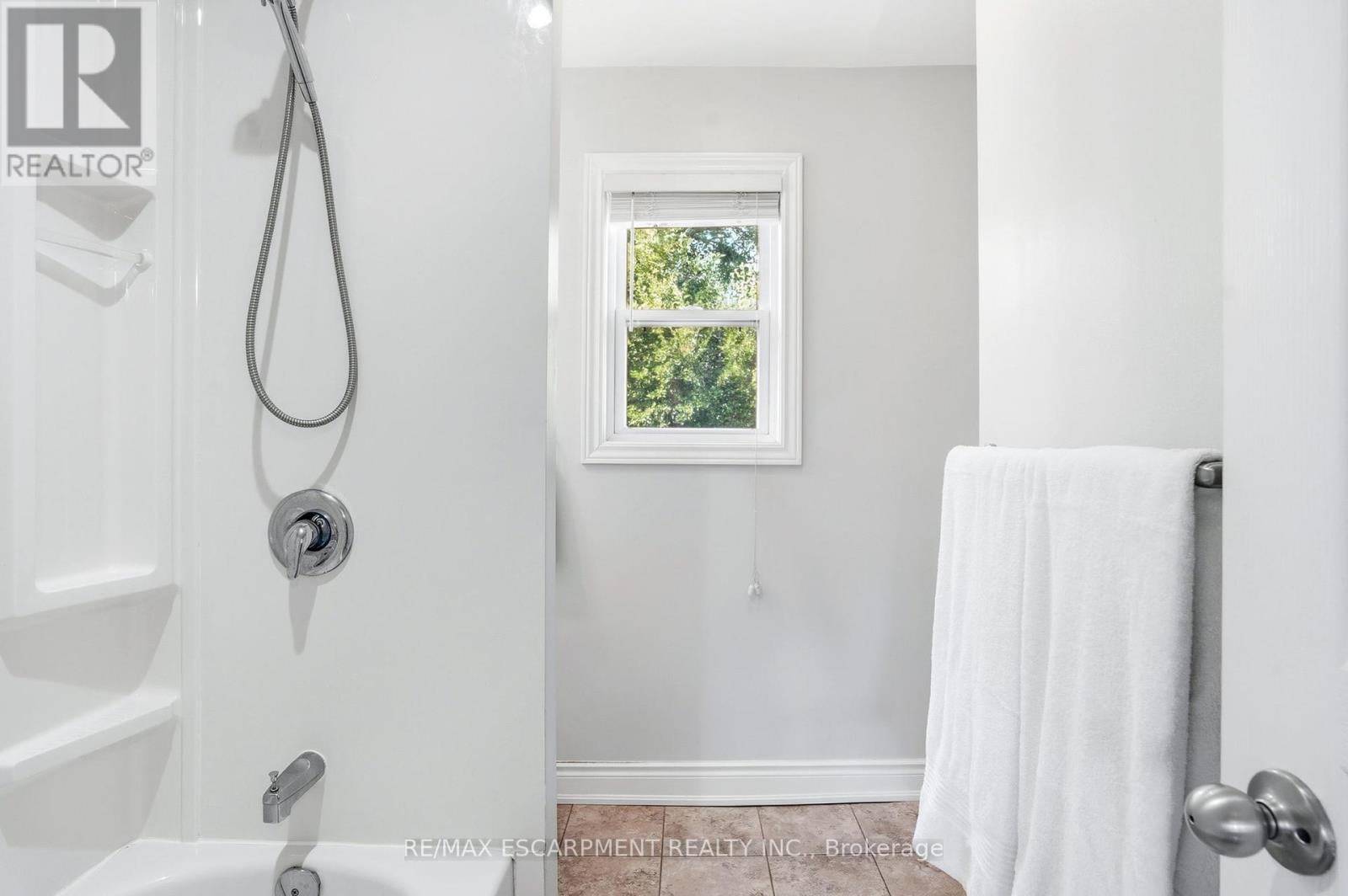22 Liberty Street, Hamilton, Ontario  L8N 2N6 - Photo 24 - X12448312