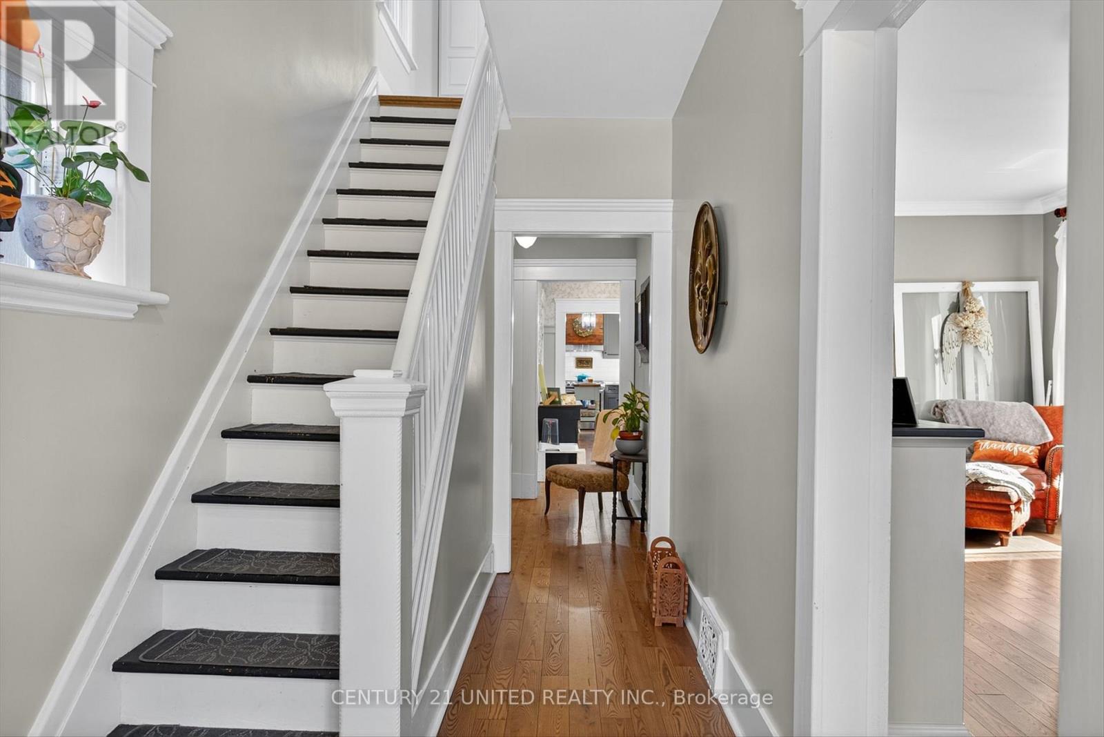 470 Rogers Street, Peterborough, Ontario  K9H 1W9 - Photo 6 - X12457496