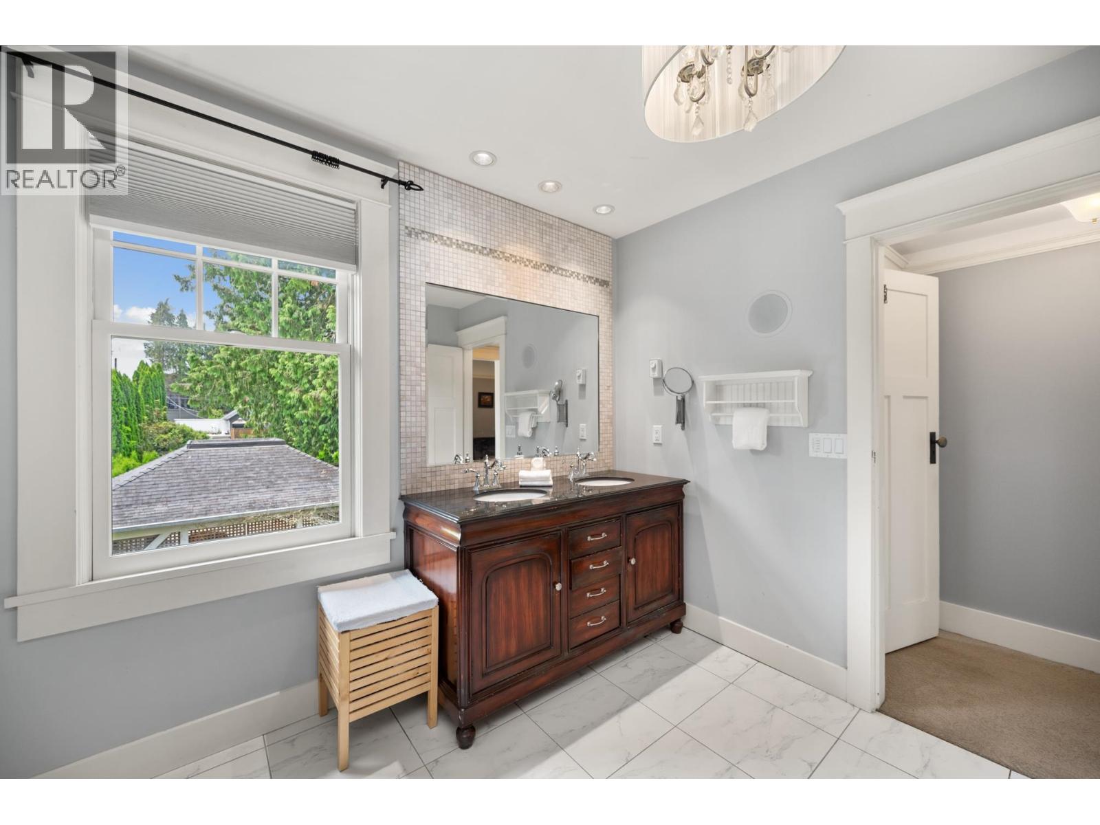922 Fifth Street, New Westminster, British Columbia  V3L 2Y4 - Photo 26 - R3056523