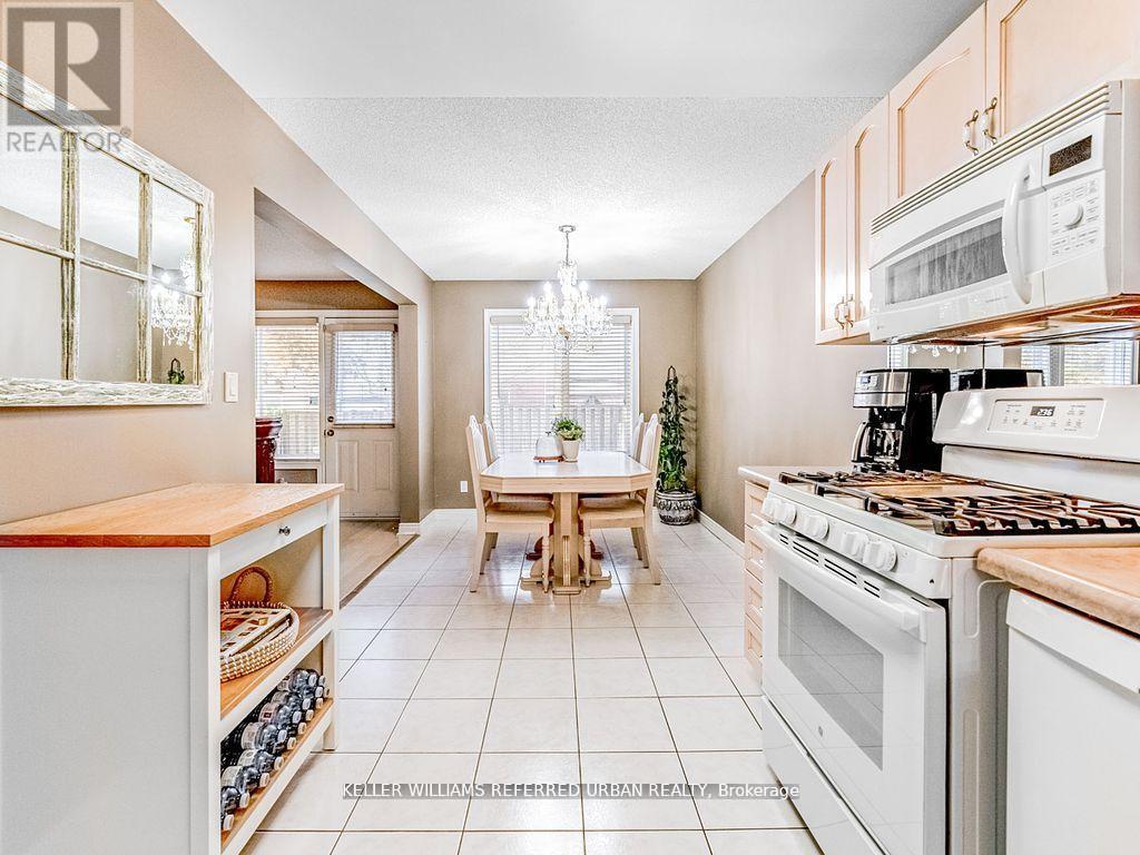 1166 Upper Wentworth Street E, Hamilton, Ontario  L9A 5G2 - Photo 14 - X12457438