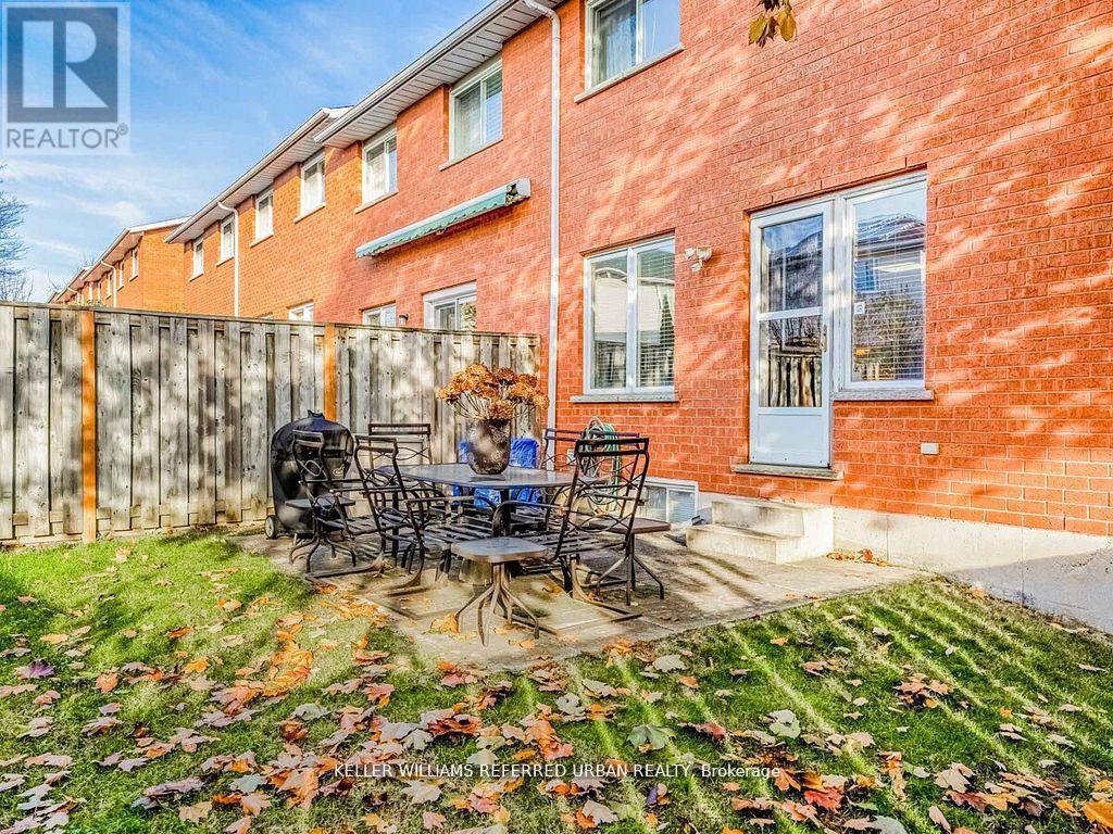 1166 Upper Wentworth Street E, Hamilton, Ontario  L9A 5G2 - Photo 32 - X12457438