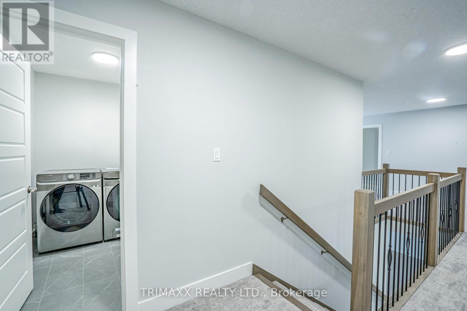 188 Foxborough Place, Thames Centre, Ontario  N0M 2P0 - Photo 18 - X12457449