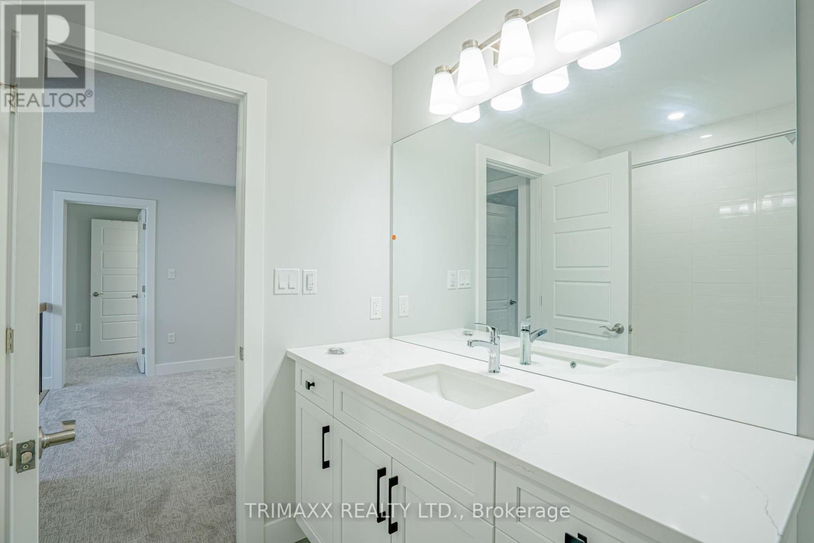 188 Foxborough Place, Thames Centre, Ontario  N0M 2P0 - Photo 37 - X12457449