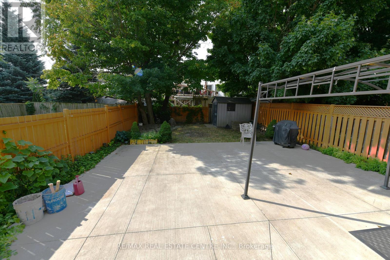 260 Bridlewreath Street, Kitchener, Ontario  N2E 4B4 - Photo 18 - X12457465