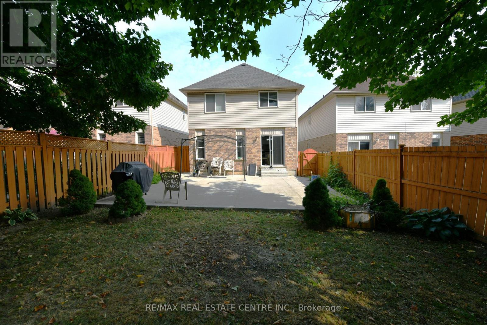 260 Bridlewreath Street, Kitchener, Ontario  N2E 4B4 - Photo 20 - X12457465